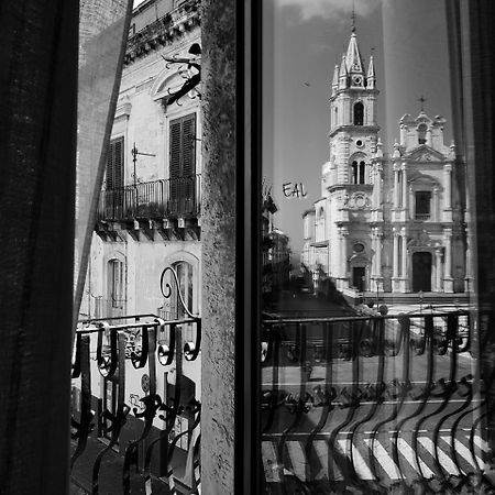 Appartamenti Piazza Duomo Acireale Luaran gambar